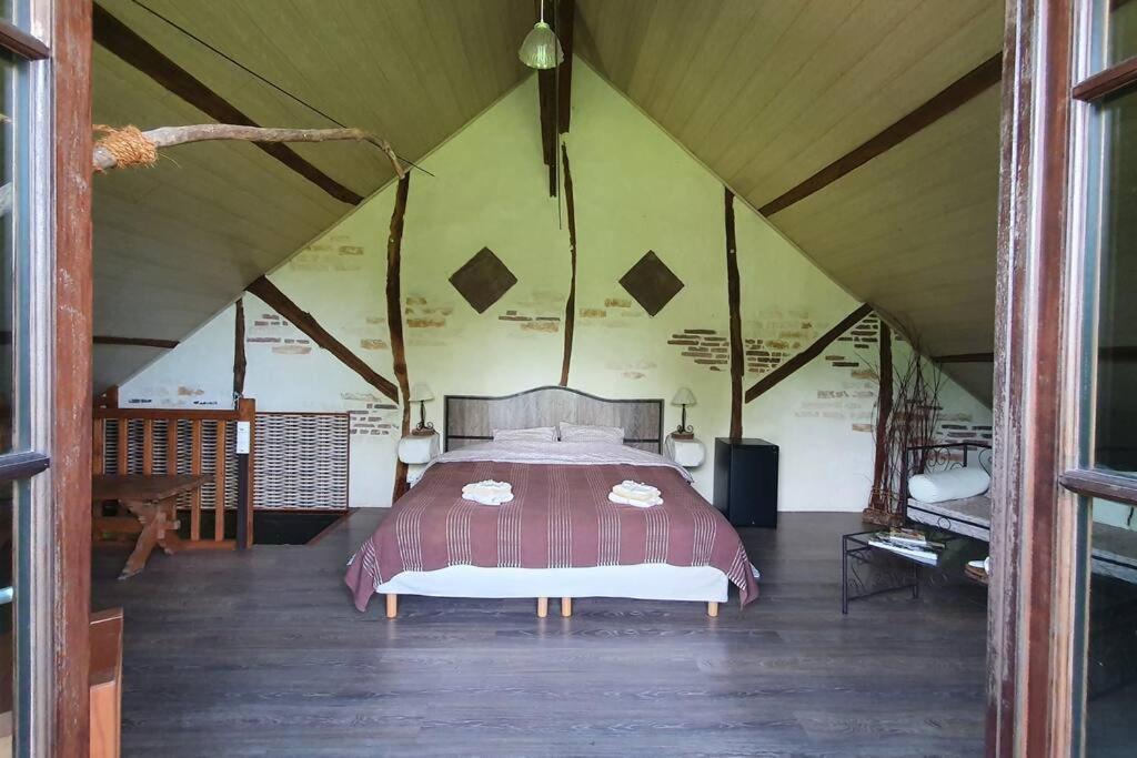 Unique Room With Great View In A Former Old Barn Troche Buitenkant foto